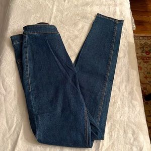 💥50% sale💥NWT Sinsay jeggings size 40. E#412